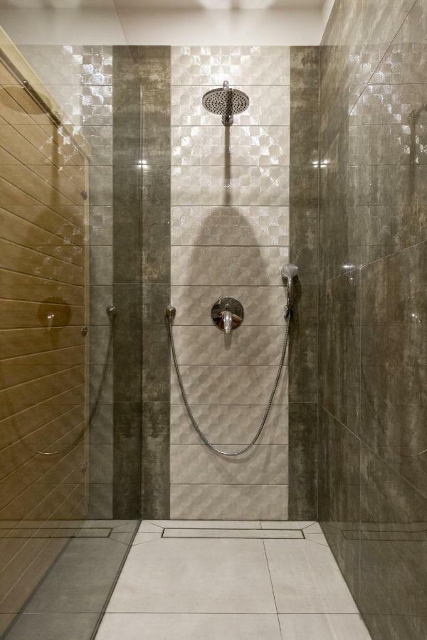 Grand Designer Dream In The Center W 3br/3bath * Boedapest