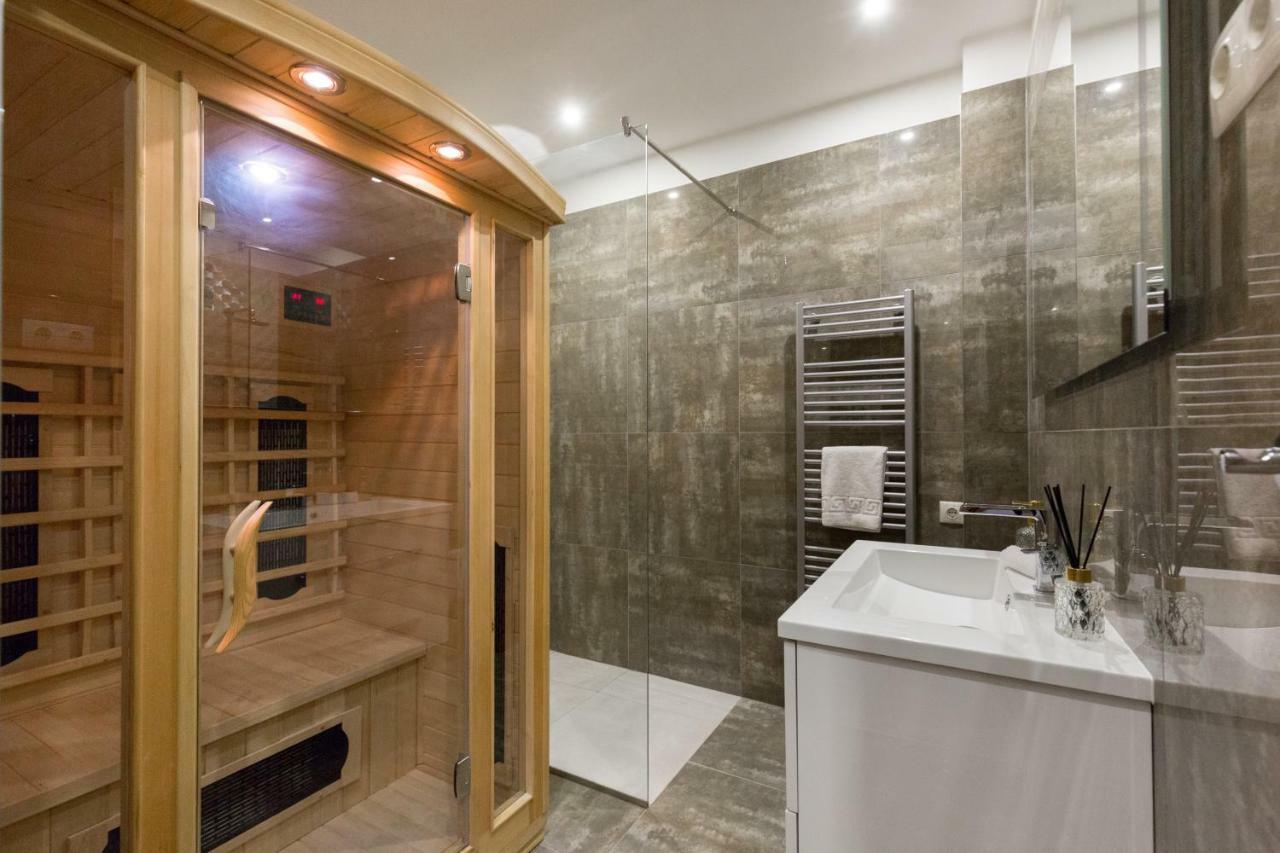 Grand Designer Dream In The Center W 3br/3bath Appartement