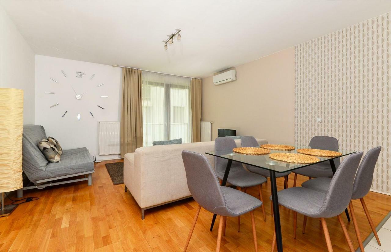 Quality Point 0-24 Reception Apartmanhotel 4*