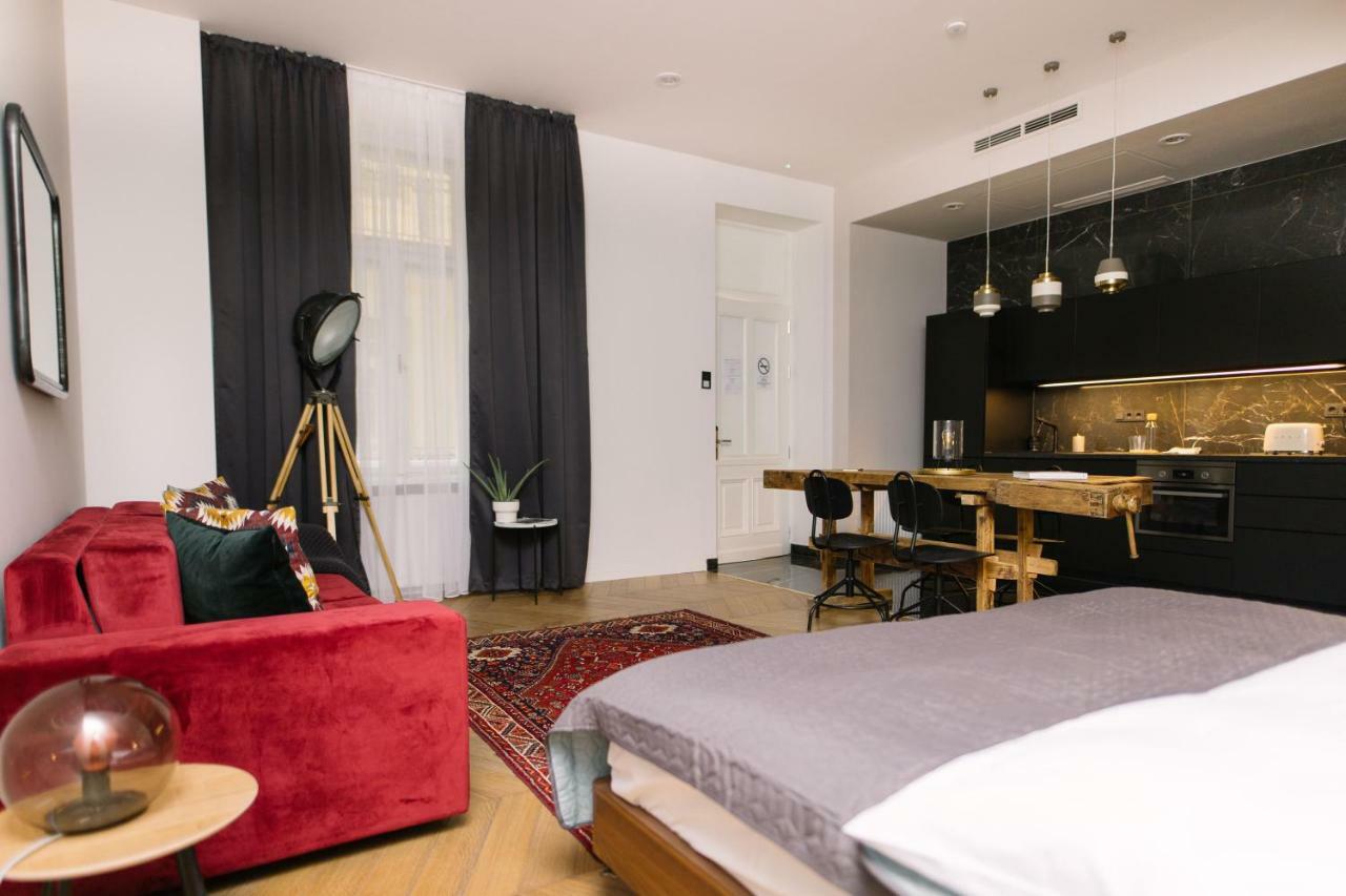 Tg Apartahotel *