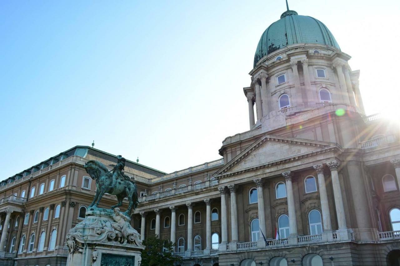 Buda Palace With Balcony Budapest