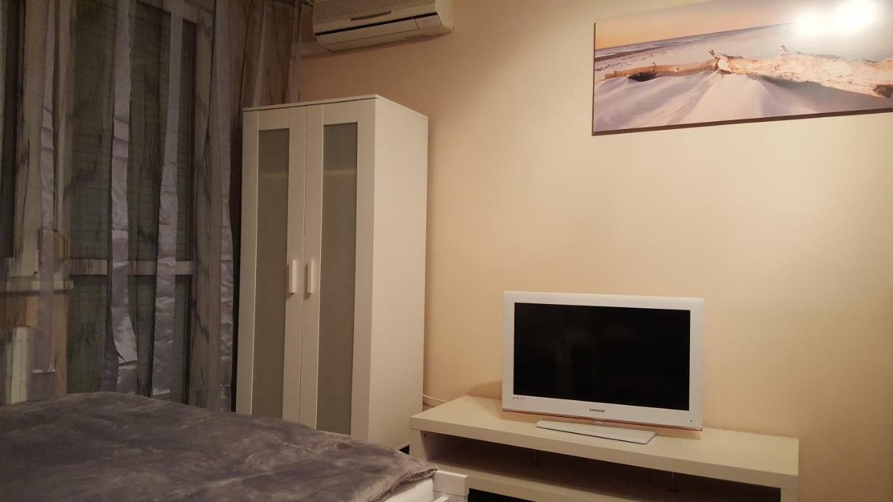 Liget Apartment, Terrace, Free Parking, Ac Appartement