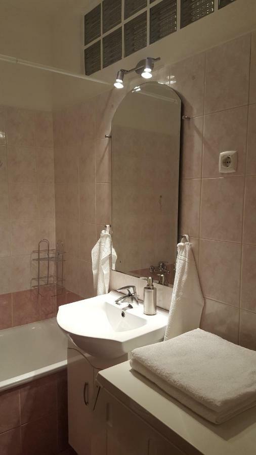 Appartement Liget Apartment, Terrace, Free Parking, Ac