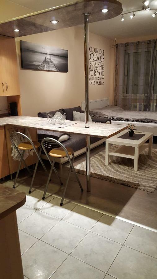 Liget Apartment, Terrace, Free Parking, Ac * Budapest