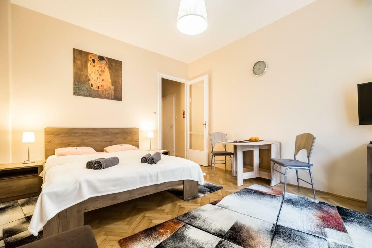 Bpr Orange Dream Apartment *