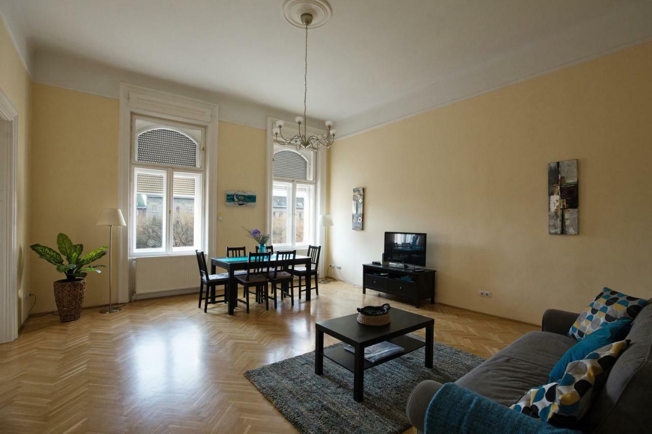 Apartment Klauzal Ter 9 Budapest