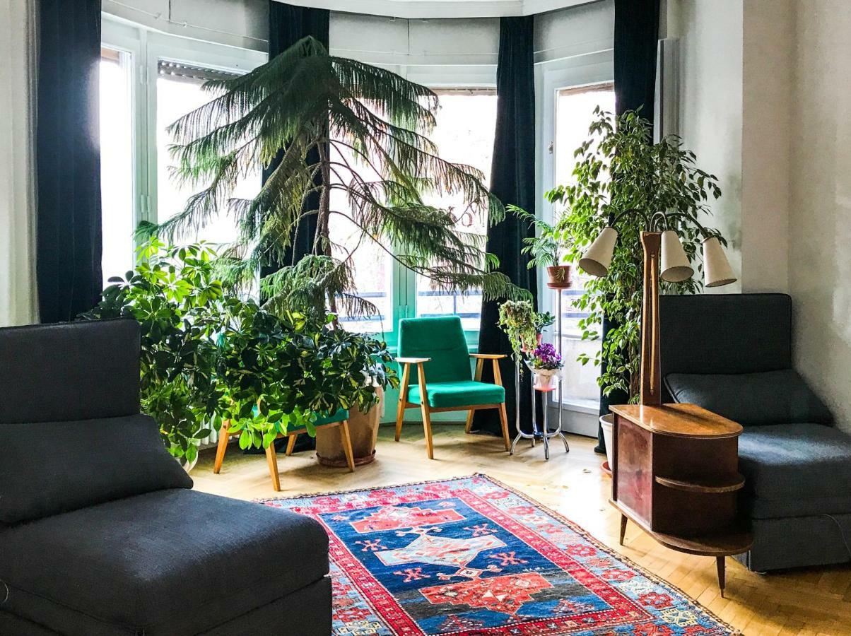 Bauhaus Icon: Spacious Fitness Flat In Central Buda * Budapest