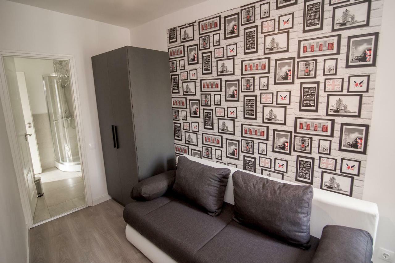 Choosy Flat * Budapest