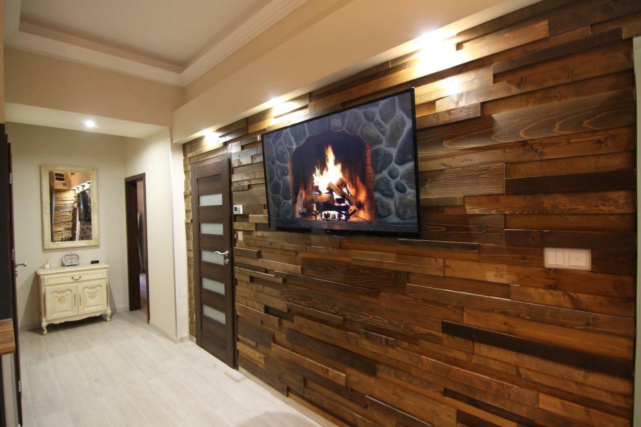 Center Of The Center, The Grand Deluxe Appartement