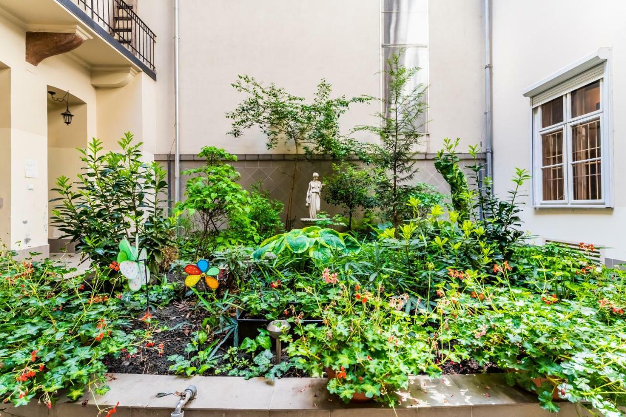 Stones And Wood With Ac Appartement Boedapest