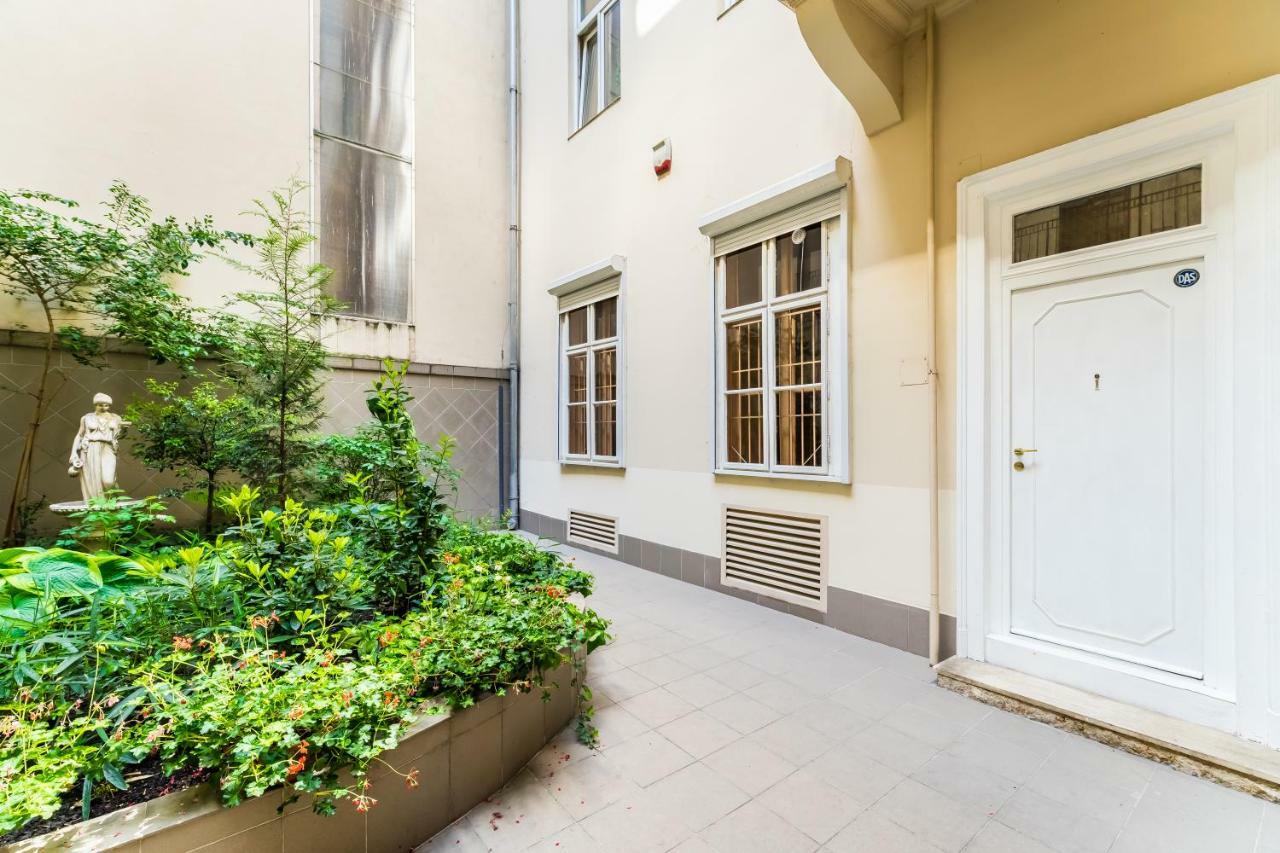 Stones And Wood With Ac Appartement