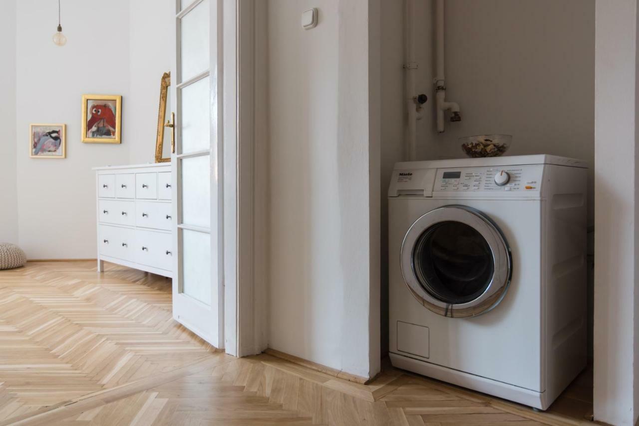 Klauzal W/3 Bedrooms, French Balcony Apartment