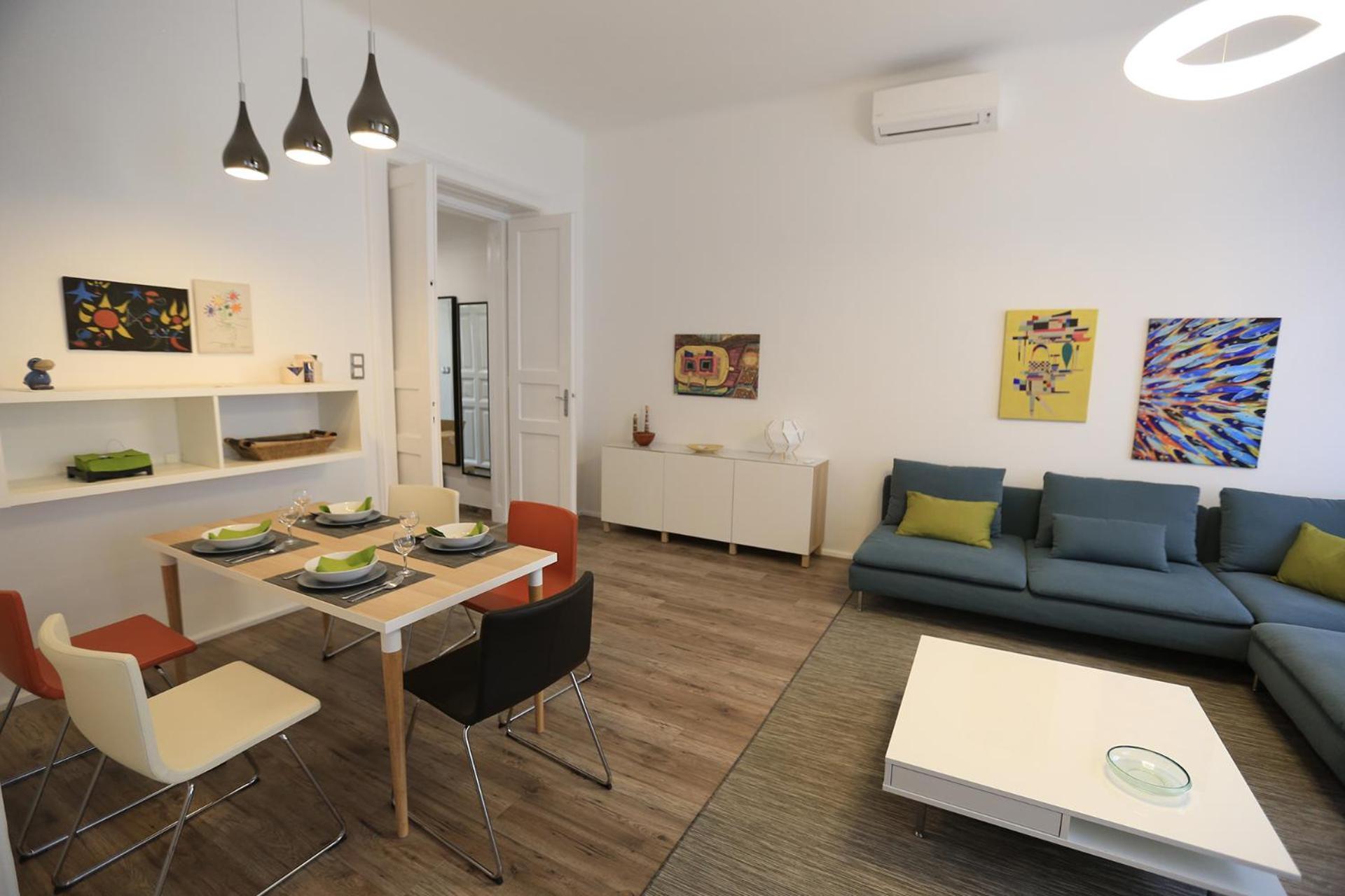 Paulay Apartment *
