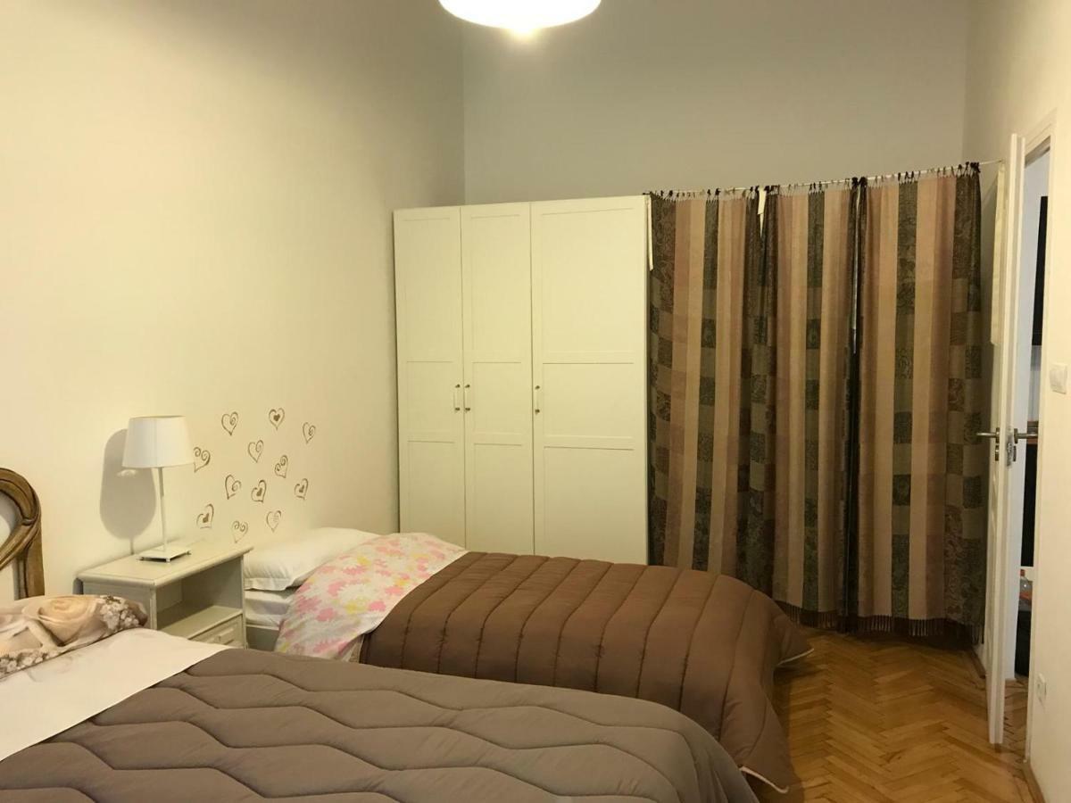 Anna 2 Bedrooms 2 Bathrooms 6 Bikes * Budapest