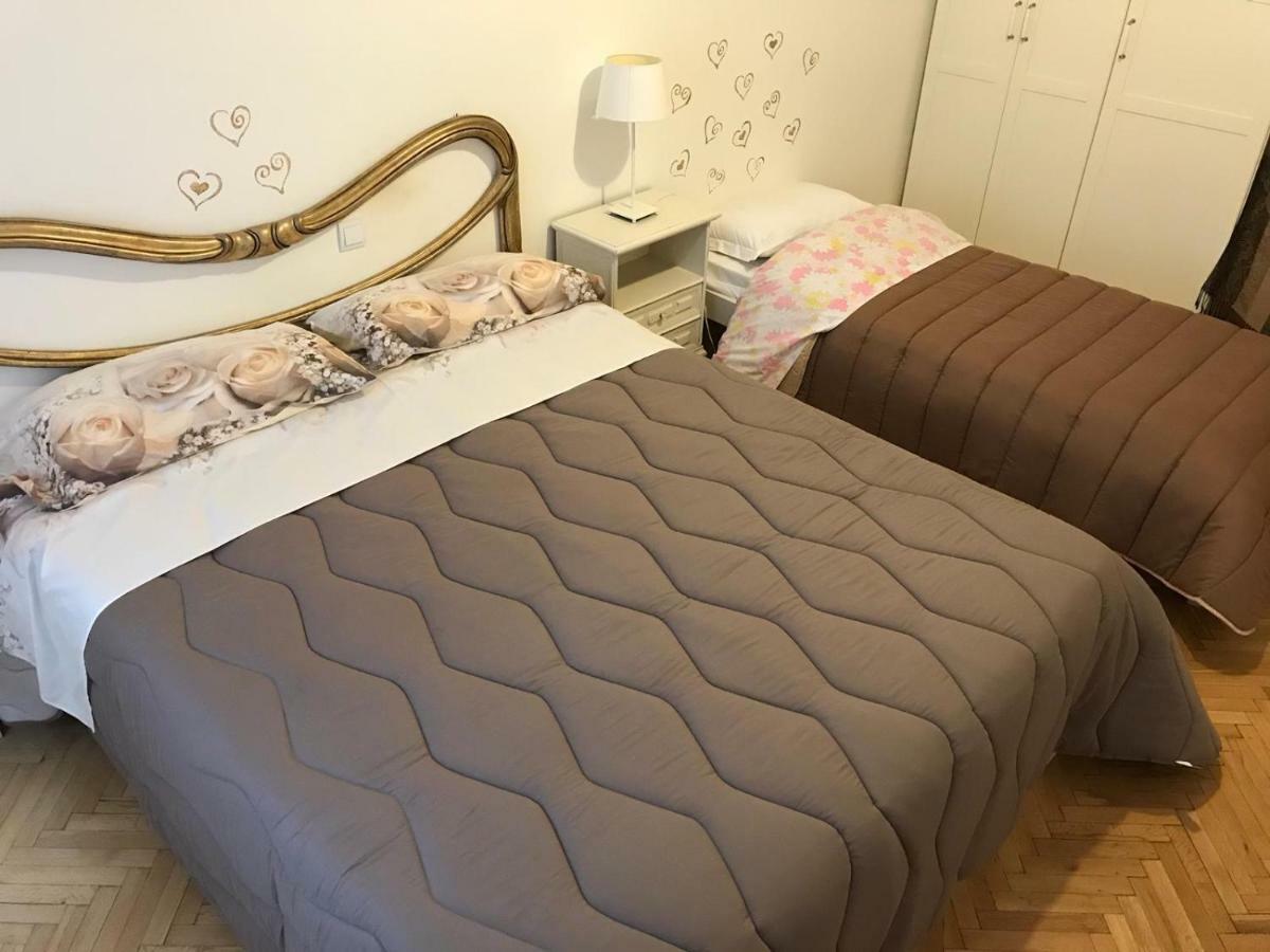 Anna 2 Bedrooms 2 Bathrooms 6 Bikes Apartment Budapest