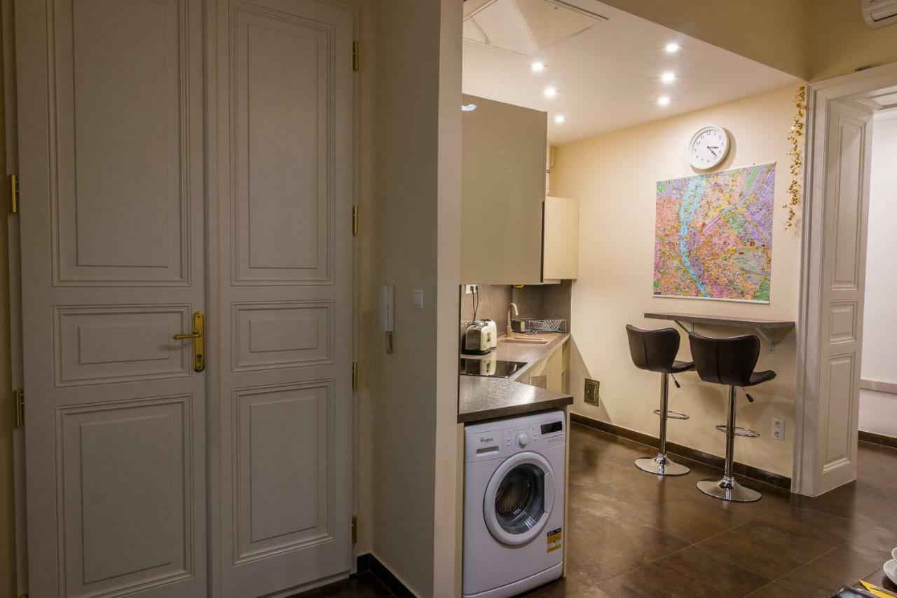 Dob Twenty Budapest
