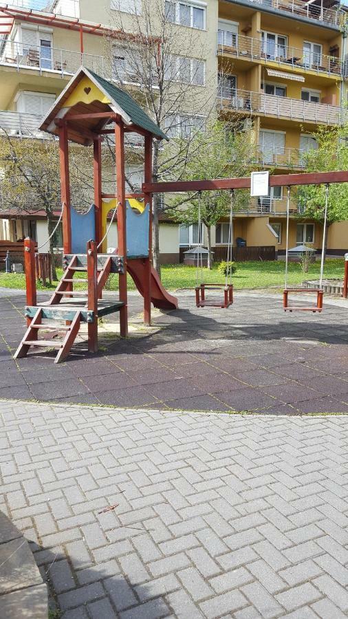 Appartement Liget Apartment, Terrace, Free Parking, Ac *
