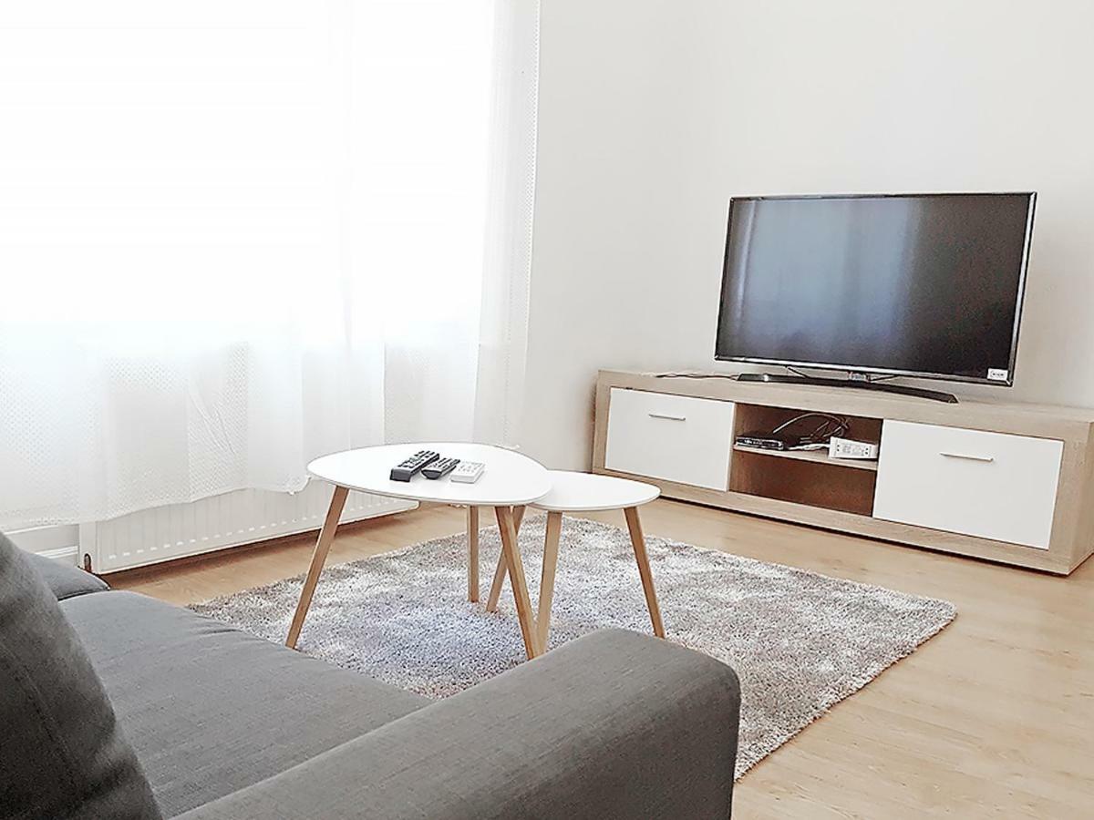 Akacfa 36 91 Mt 3 Bedroom District 7 * Budapest