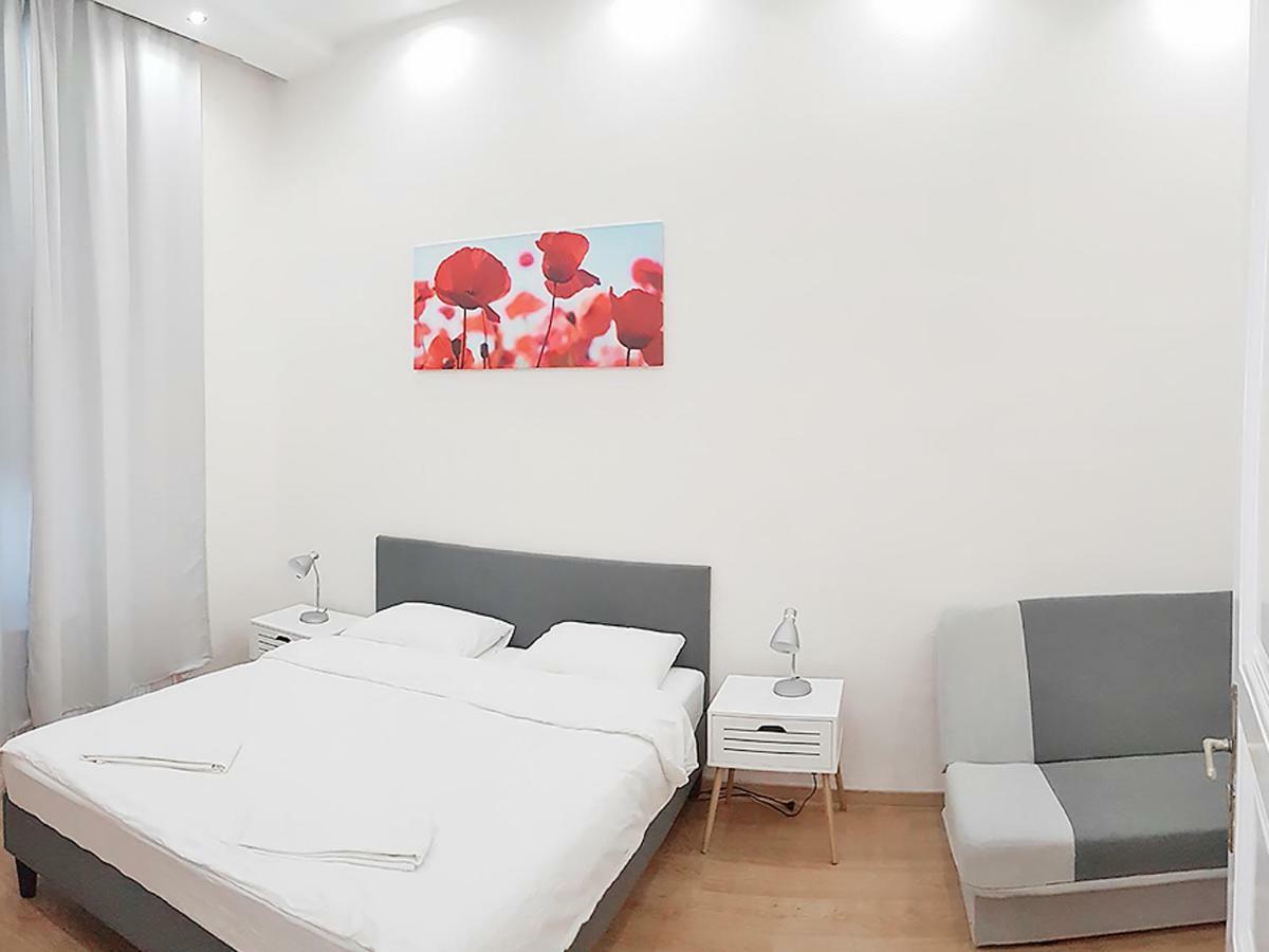 Akacfa 36 91 Mt 3 Bedroom District 7 *
