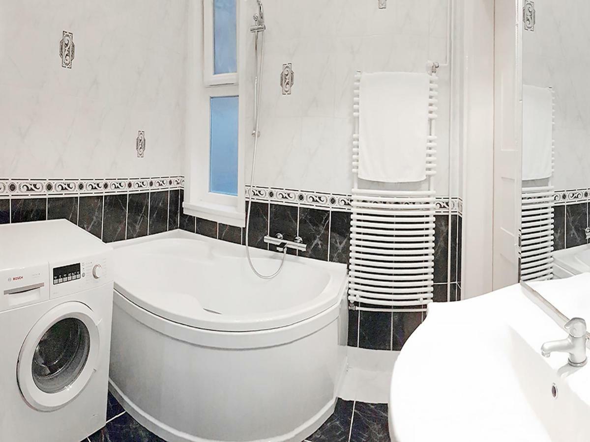 Apartmán Akacfa 36 91 Mt 3 Bedroom District 7 Budapest