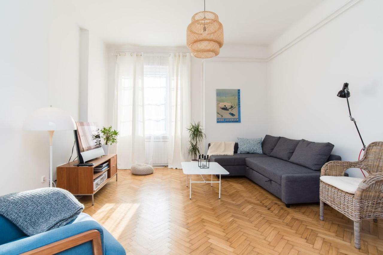 Klauzal W/3 Bedrooms, French Balcony Budapest