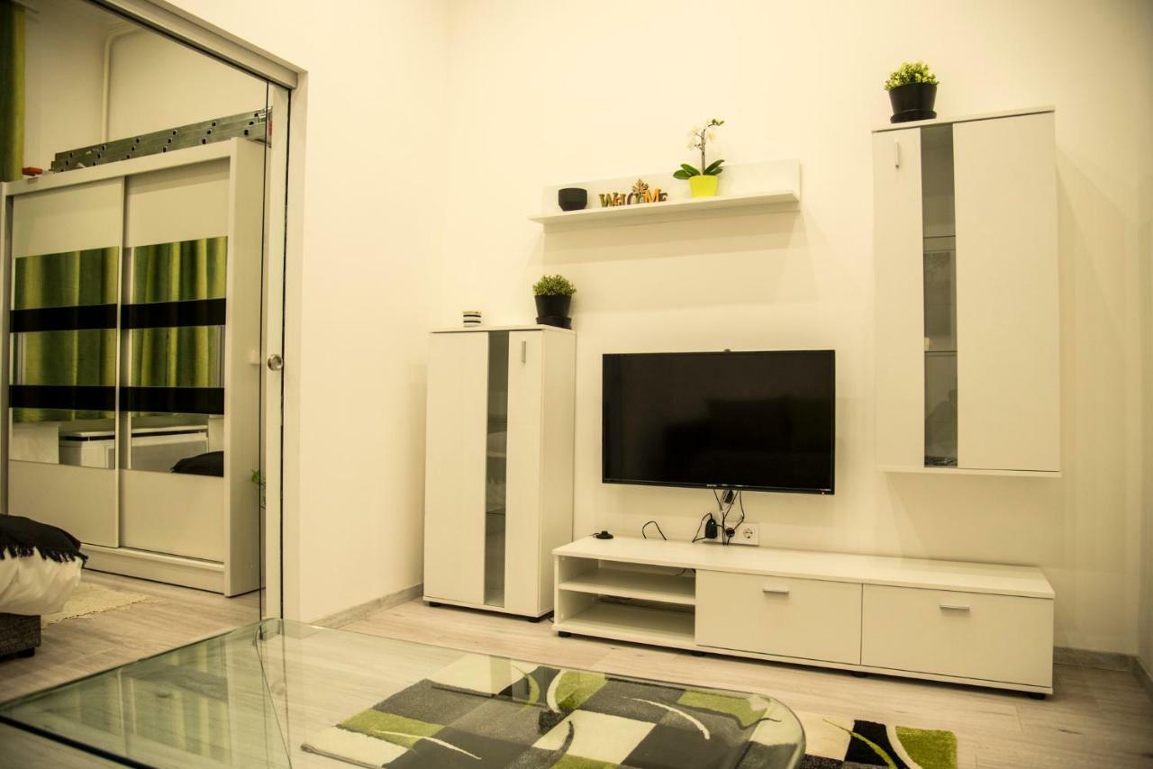 Diamond - Castle Muranyi Budapest