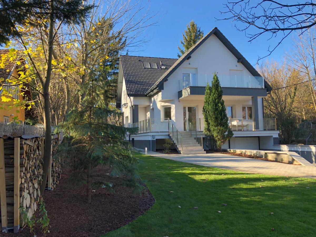 Appartamento Buda Valley: With Garden Budapest