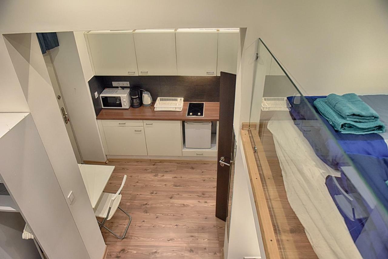 Apartment Welcome - A Studio Apt In District 7