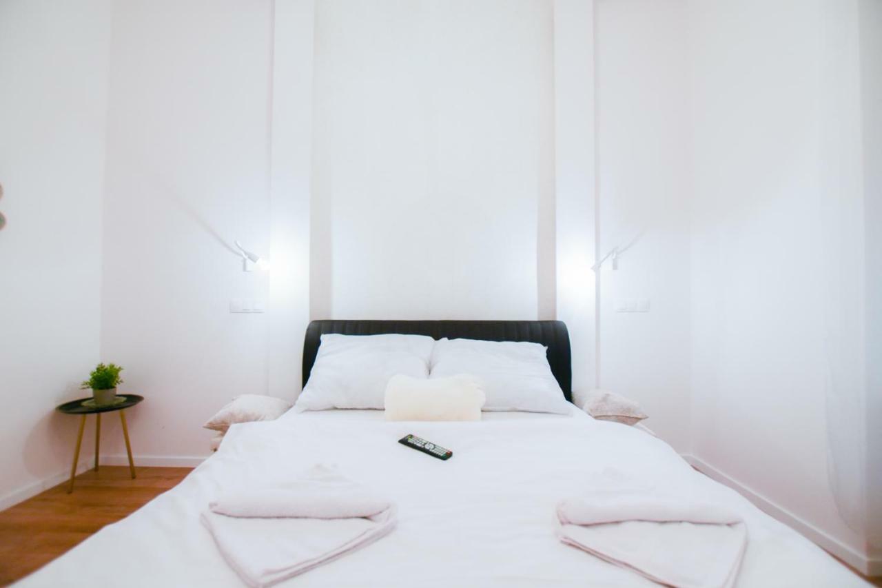 Apartament Daisy In The Inner City *