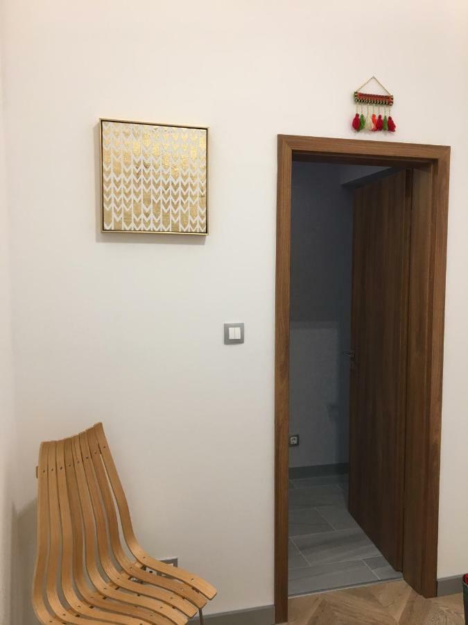 Modern 2 Bedroom With Free Airport Transfer Budapest