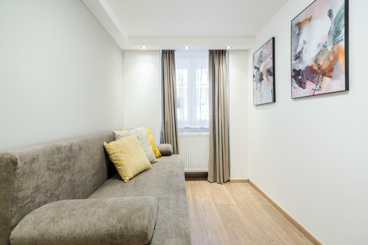 Apartment Bpr Luxurious & Stylish Duplex