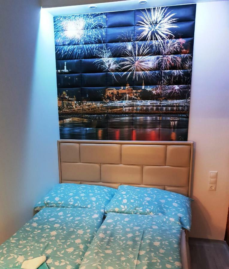 Lägenhet Fireworks Rakoczi Mini Budapest
