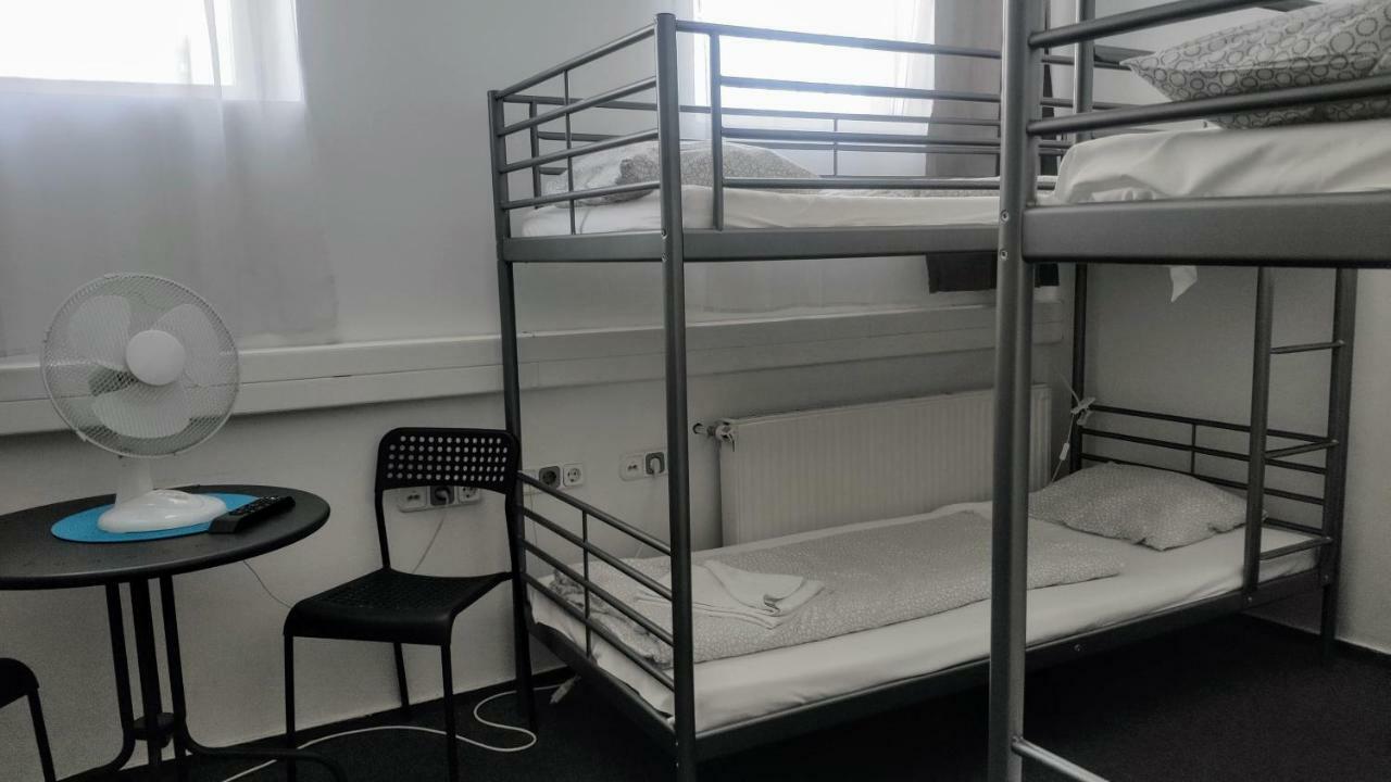 Hostel East Side