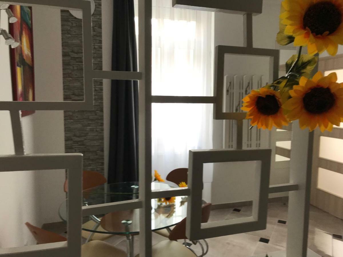 Apartamento Sunflowers *