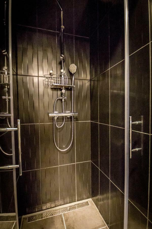 Apartment Brand New Amazing Apt. In The Heart Of