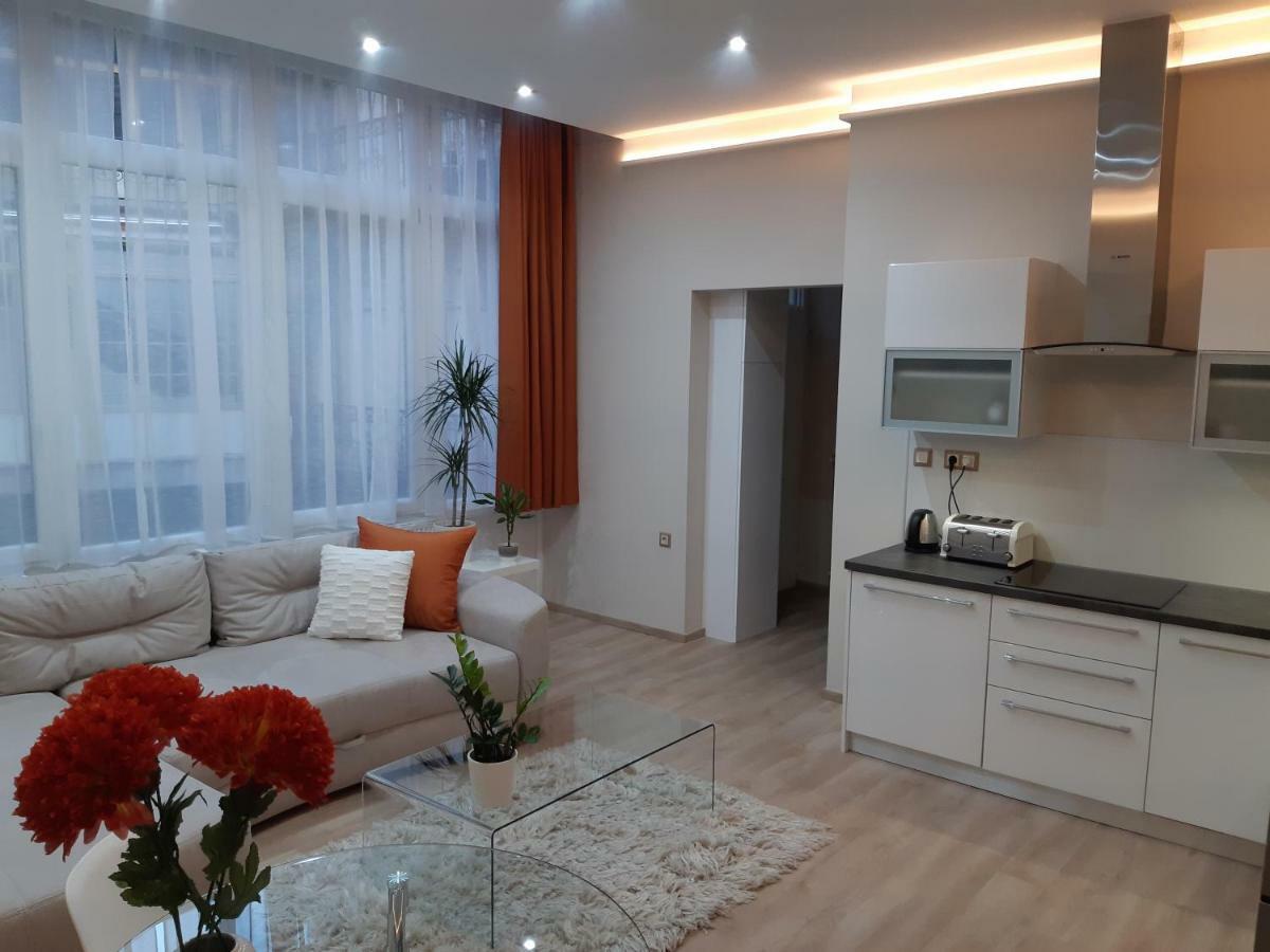 Apartmán Modern, Quiet & Cozy In The Middle Of Downtown Near Danube At Fashion Street Budapešť