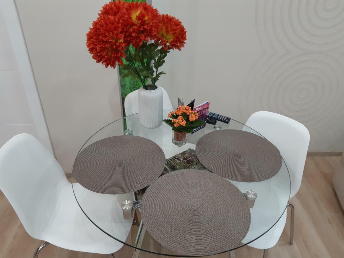 Modern, Quiet & Cozy In The Middle Of Downtown Near Danube At Fashion Street