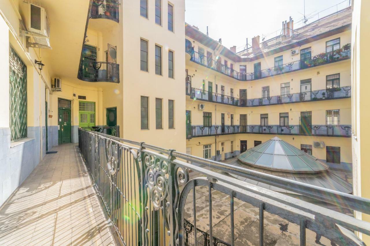 Urban Nest Synagouge * Budapest