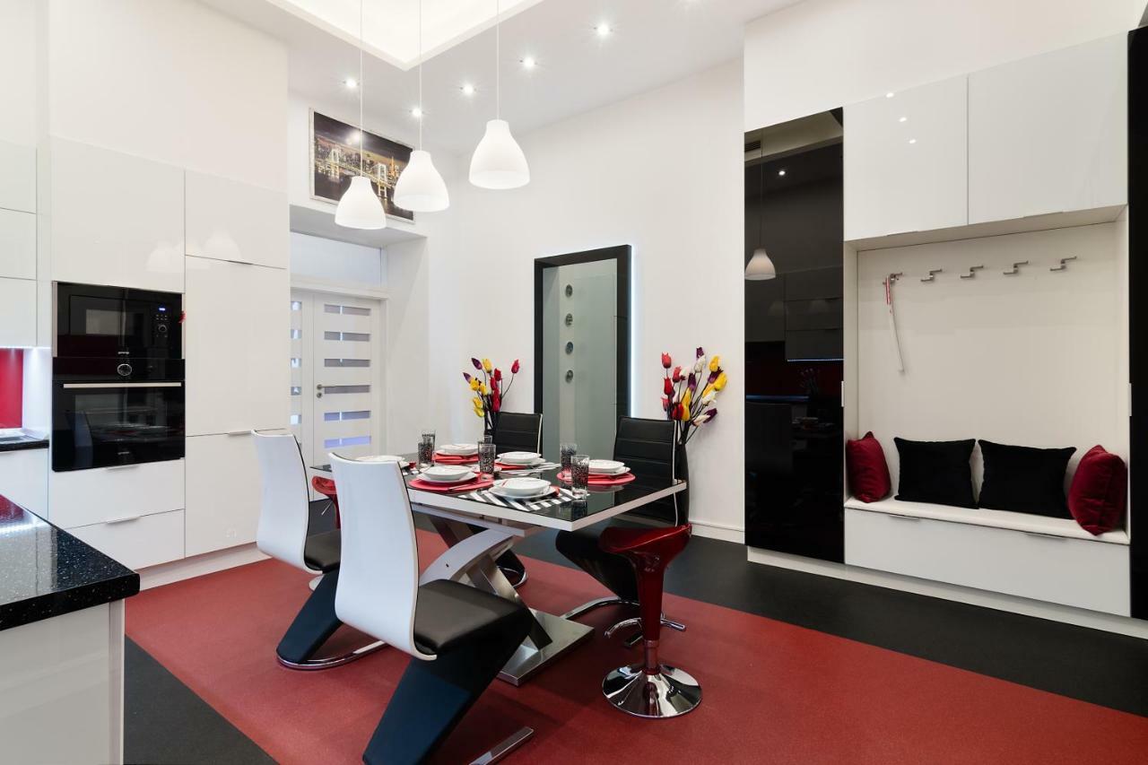 Red Passion Deluxe At Gozsdu Apartment *