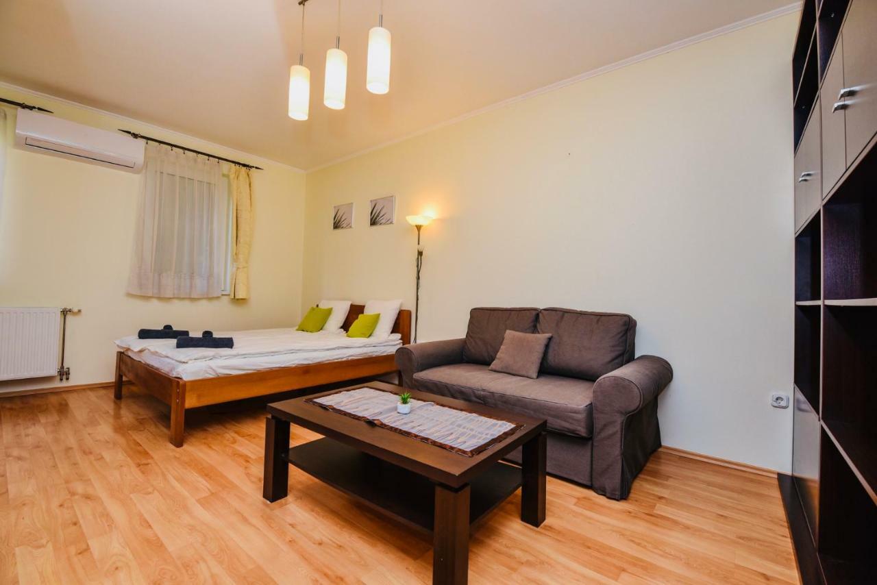 Apartment Cappuccino With Balcony And Free Parking Budapest