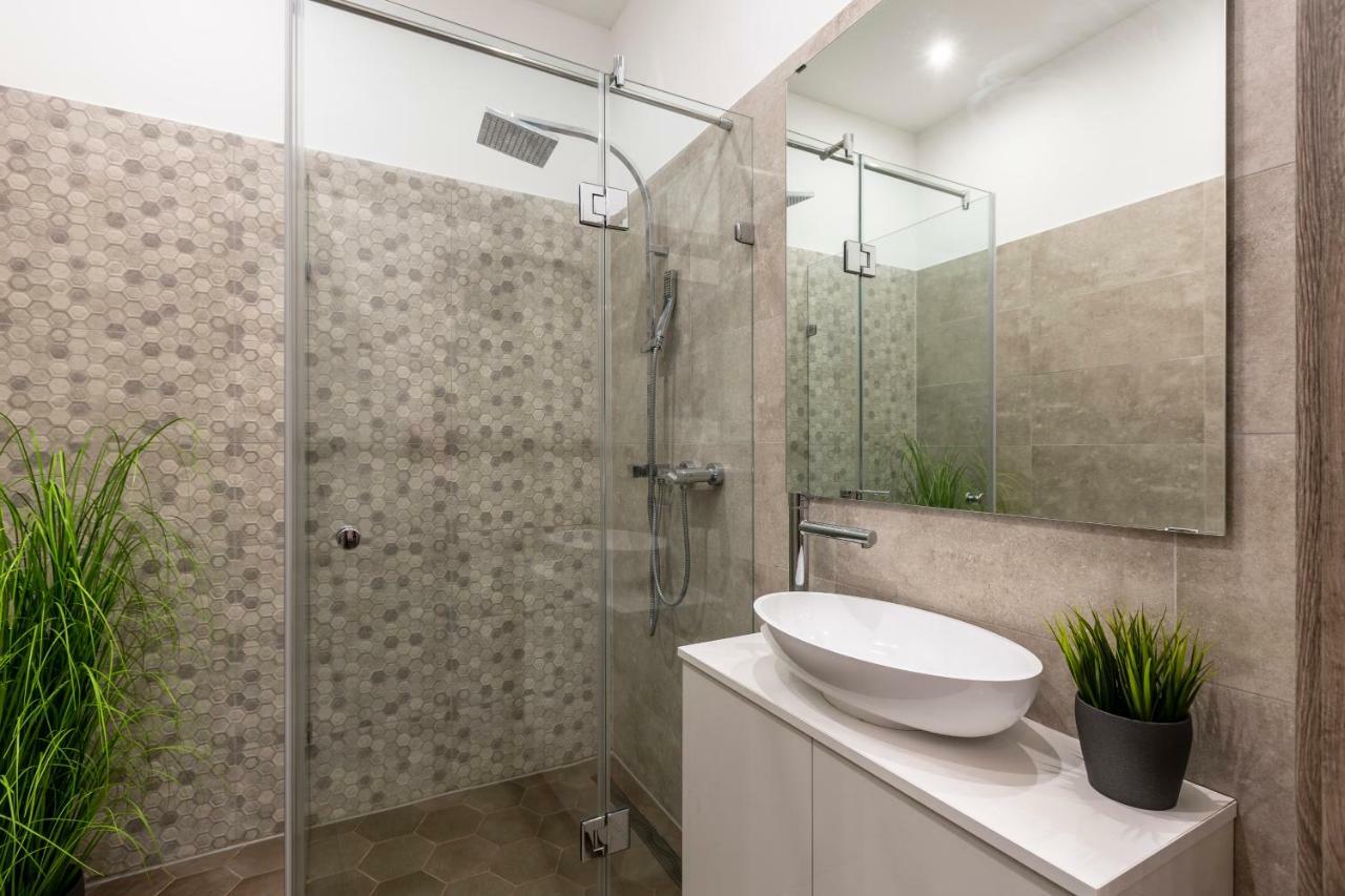 Apartmán Deluxe Downtown 2 Bedrm, 2 Bathrm