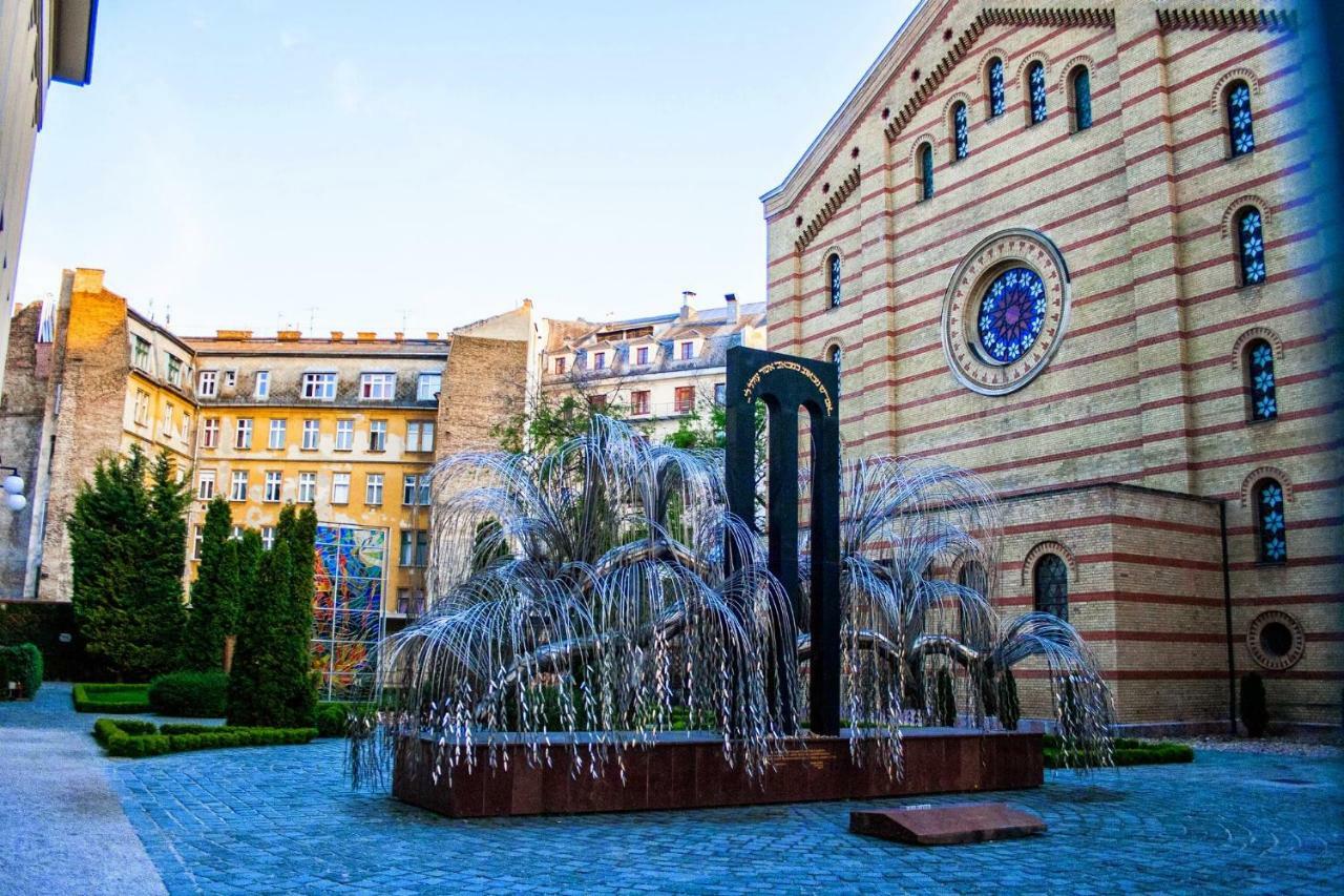 Dob Twenty * Budapest