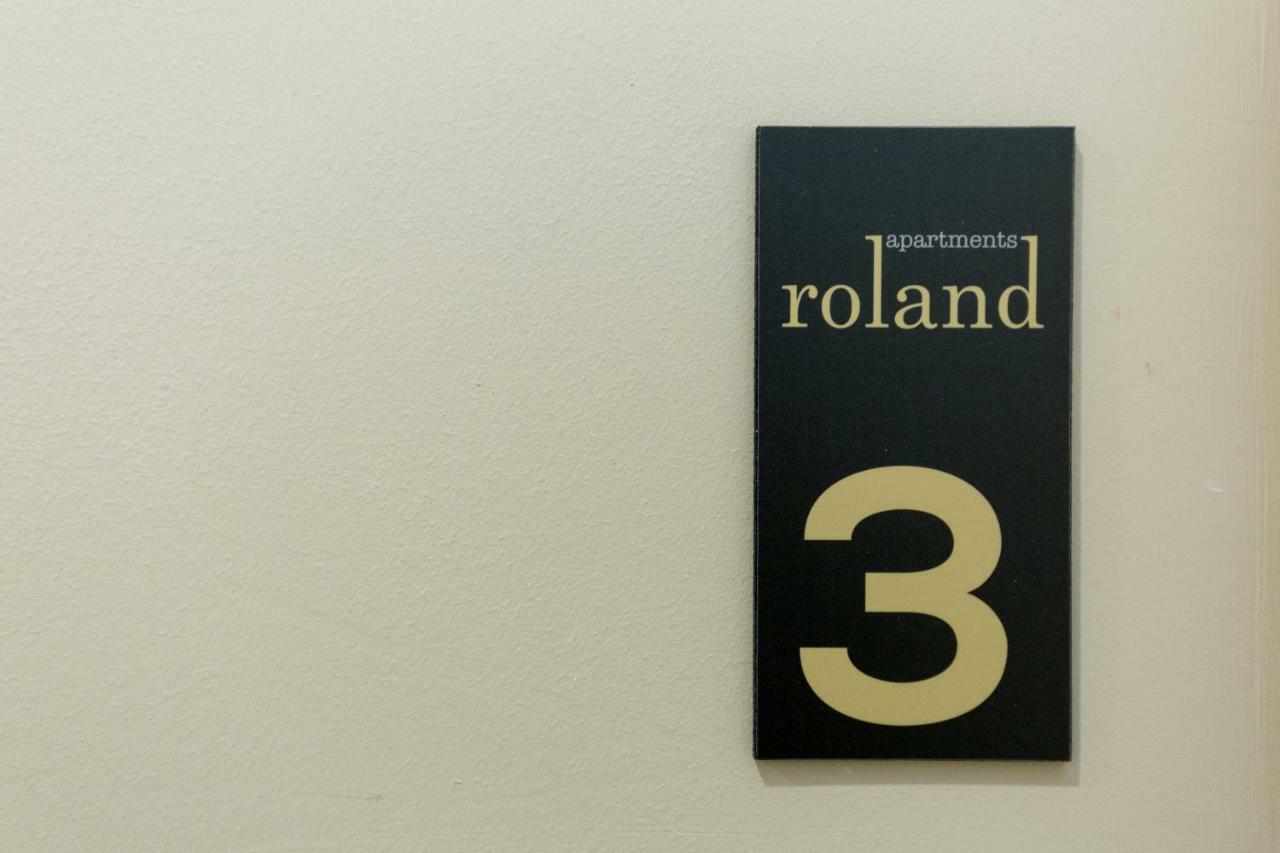 Roland Apartmán