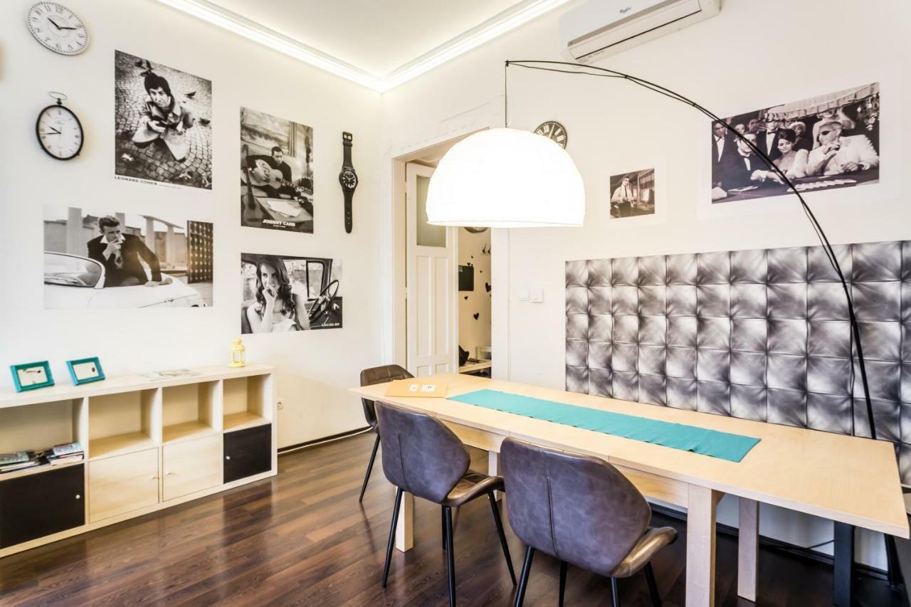 Pop Arts Studios Apartment