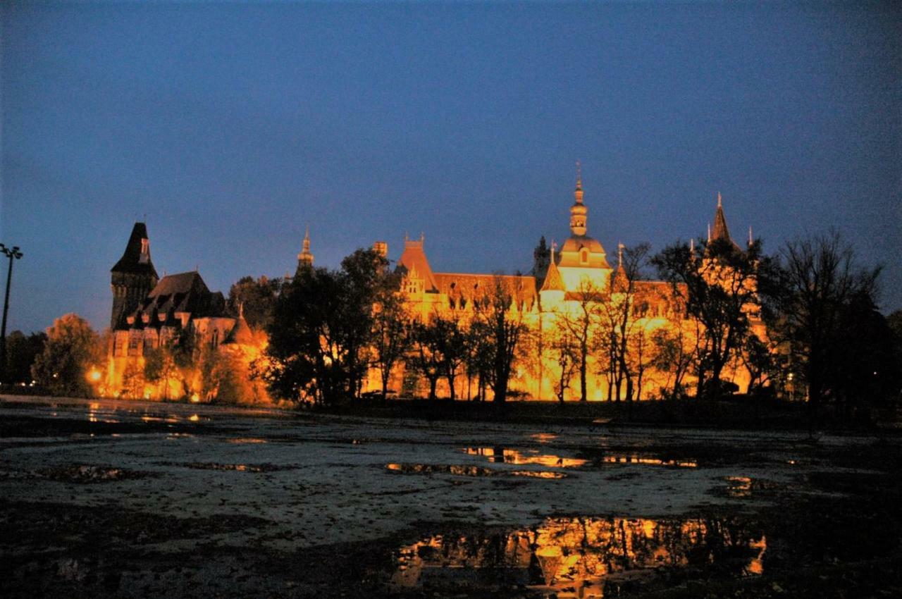Diamond - Castle Muranyi * Budapest