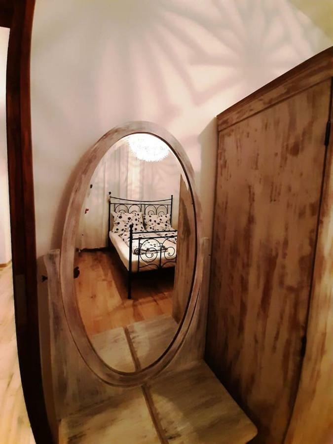 2 Bedroom Near Heroes Square