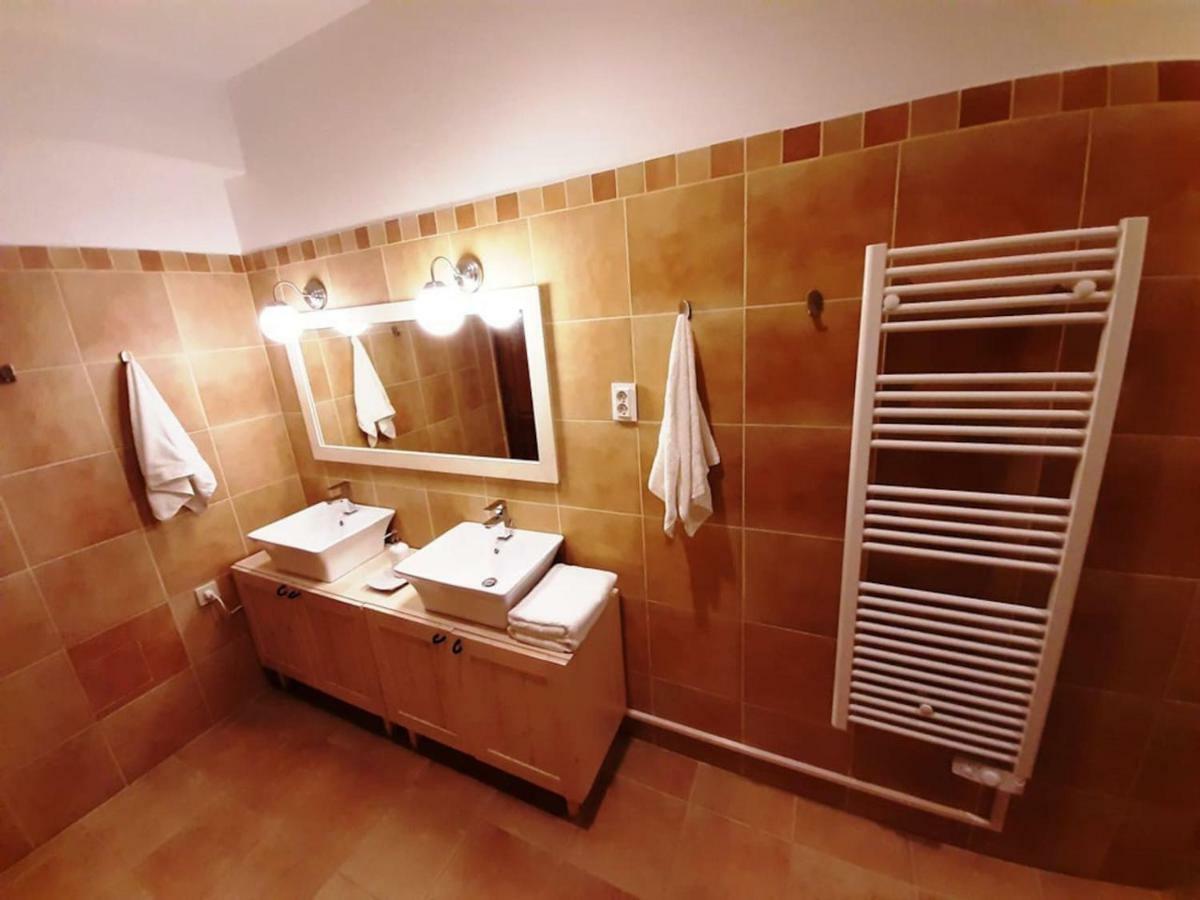 2 Bedroom Near Heroes Square Budapeszt