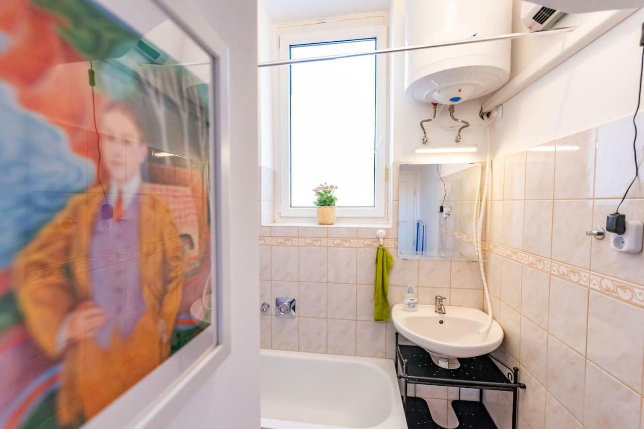 K5 - The Happy In The Nightlife Zone Apartamento Budapest