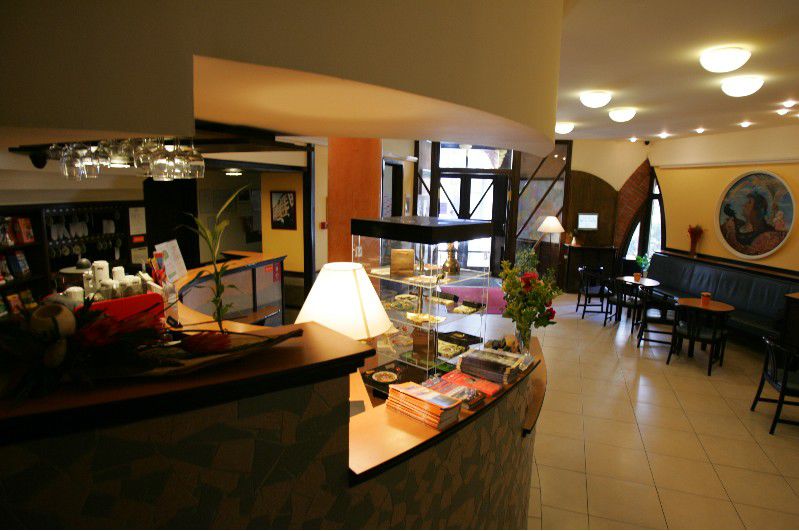 Corvin Corvin Wing Hotel