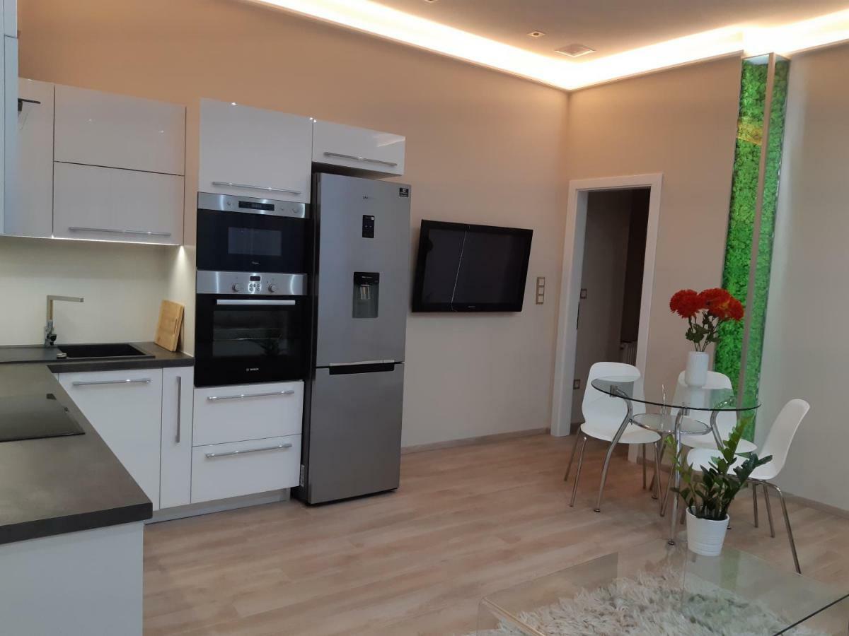 Apartament Modern, Quiet & Cozy In The Middle Of Downtown Near Danube At Fashion Street *